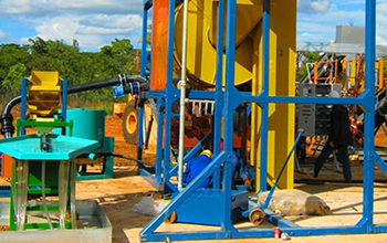 Installation de concentration par gravité pour l'or et l'argent